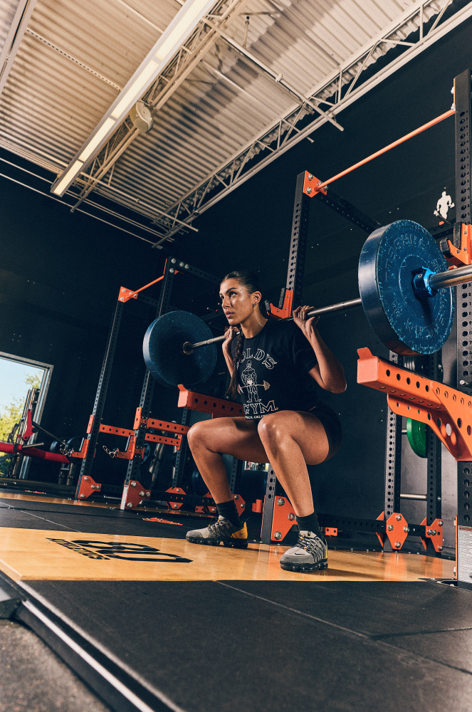 Área de musculação Rack City da Gold's Gym